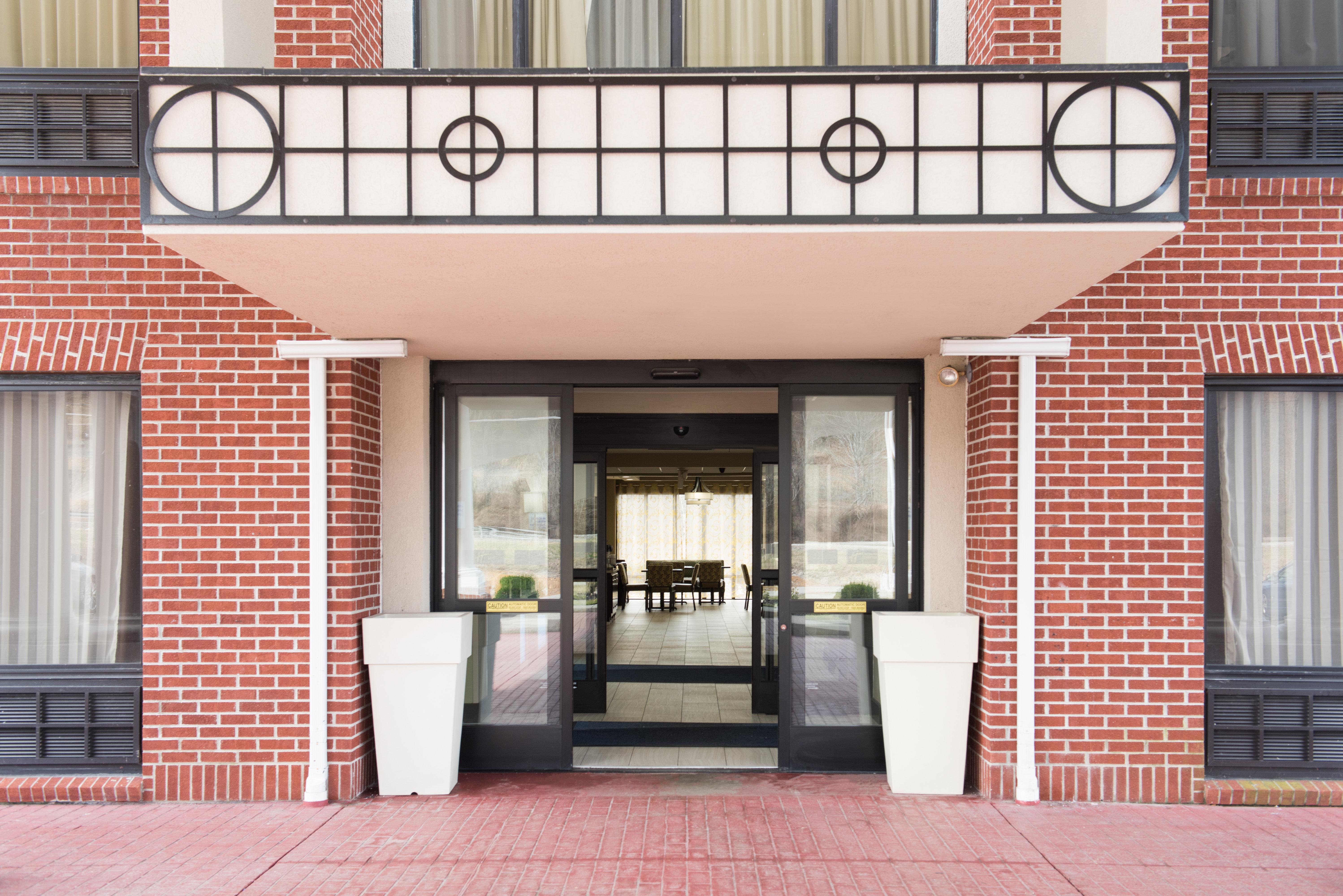 Holiday Inn Express Hotel & Suites Ashland By Ihg Extérieur photo