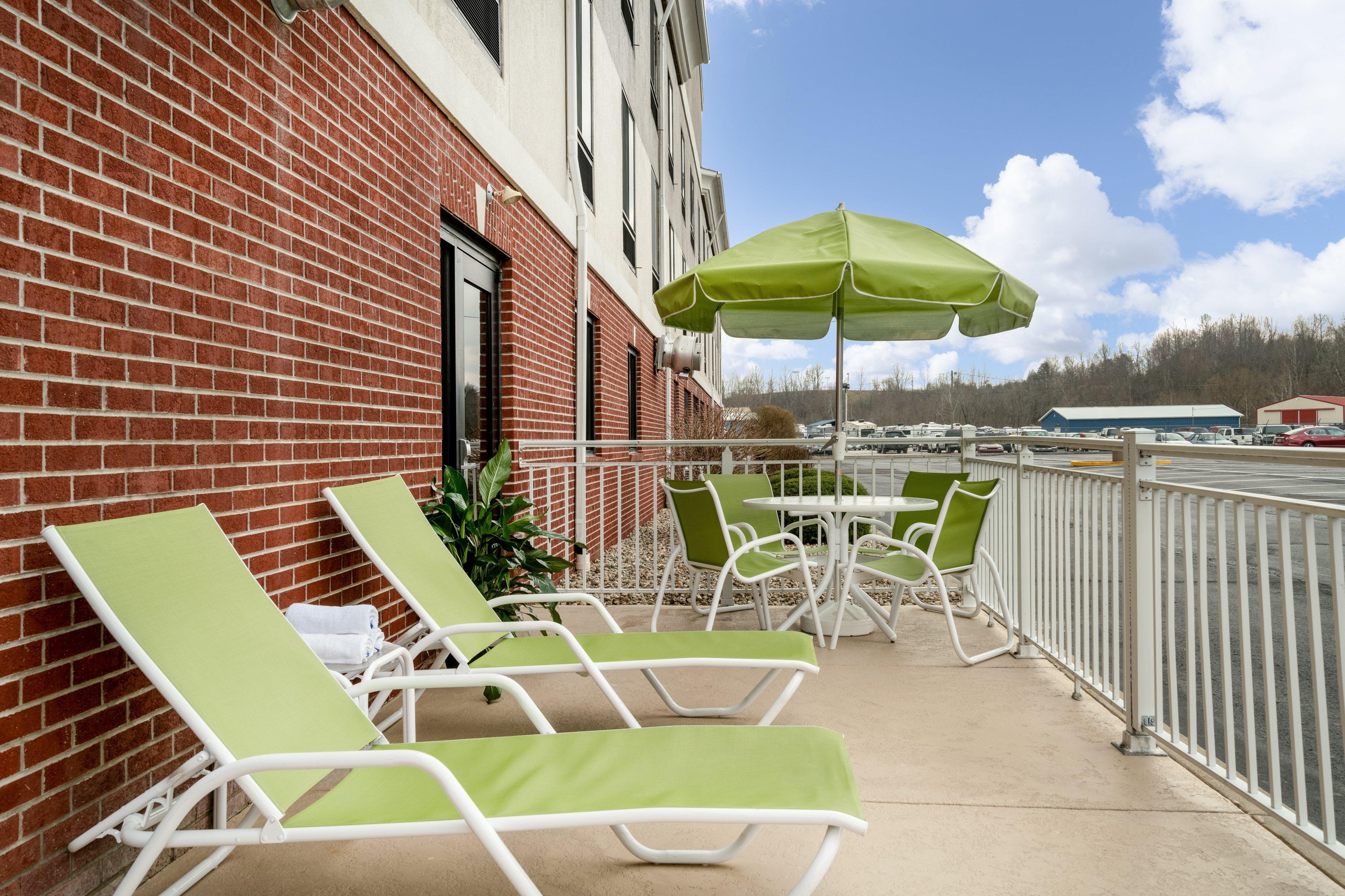 Holiday Inn Express Hotel & Suites Ashland By Ihg Extérieur photo